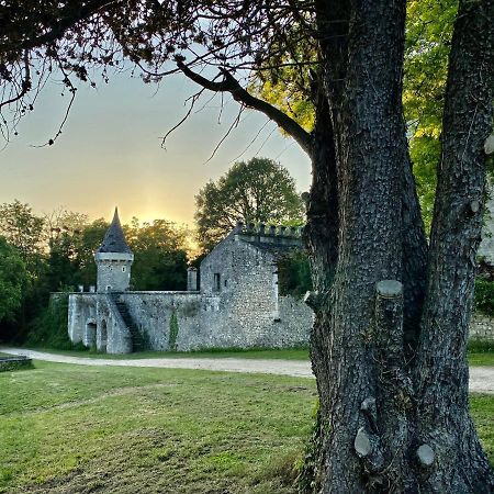 Domaine De Migny Villa Saint-Cyran-du-Jambot Luaran gambar